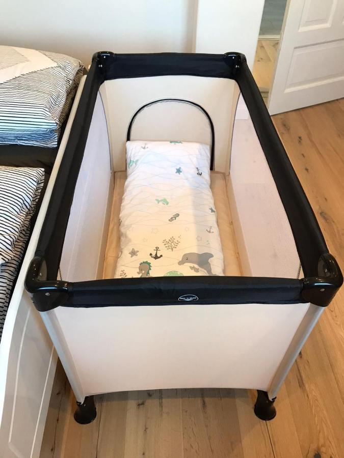 Ferienwohnung „Opa'S Tohuus“Mit Fahrraedern, Husum Гузум Екстер'єр фото