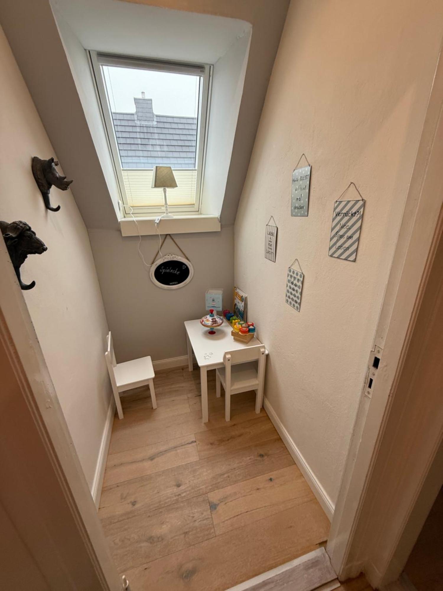 Ferienwohnung „Opa'S Tohuus“Mit Fahrraedern, Husum Гузум Екстер'єр фото